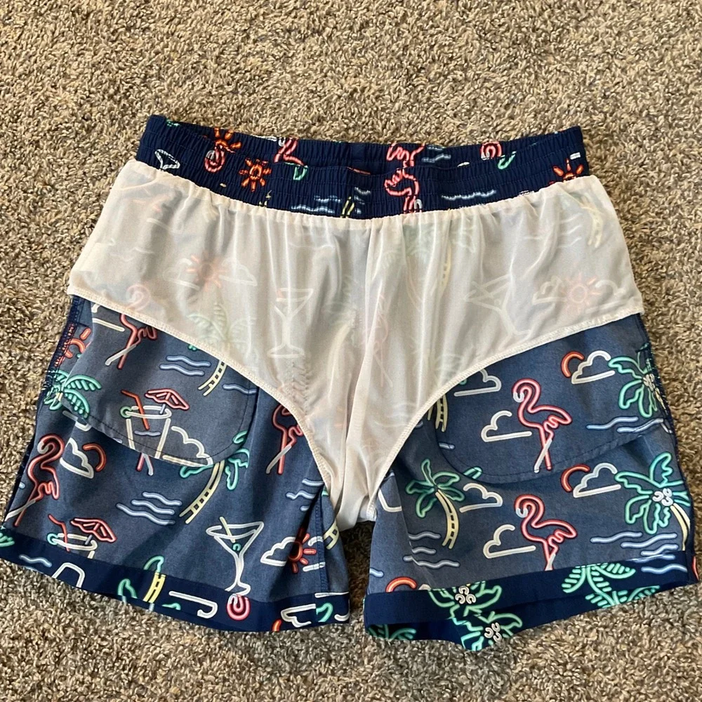 Chubbies Neon Lights Swim Trunks Mens Large Navy Tropical Print 5.5 Inseam